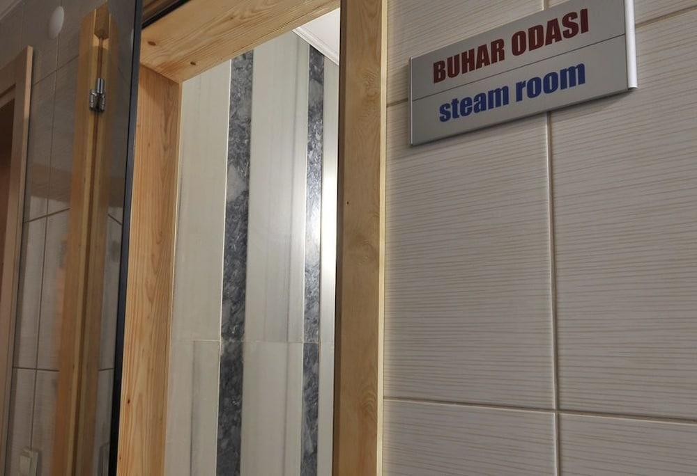 Rhiss Hotel Bostanci Istanbul Exterior photo