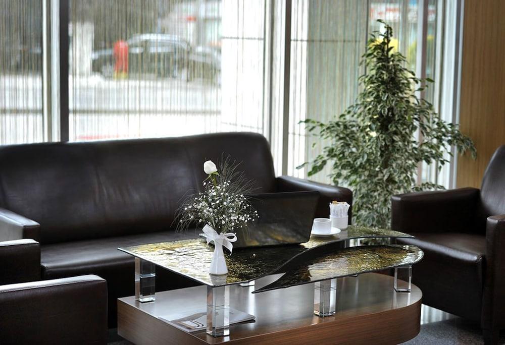 Rhiss Hotel Bostanci Istanbul Exterior photo